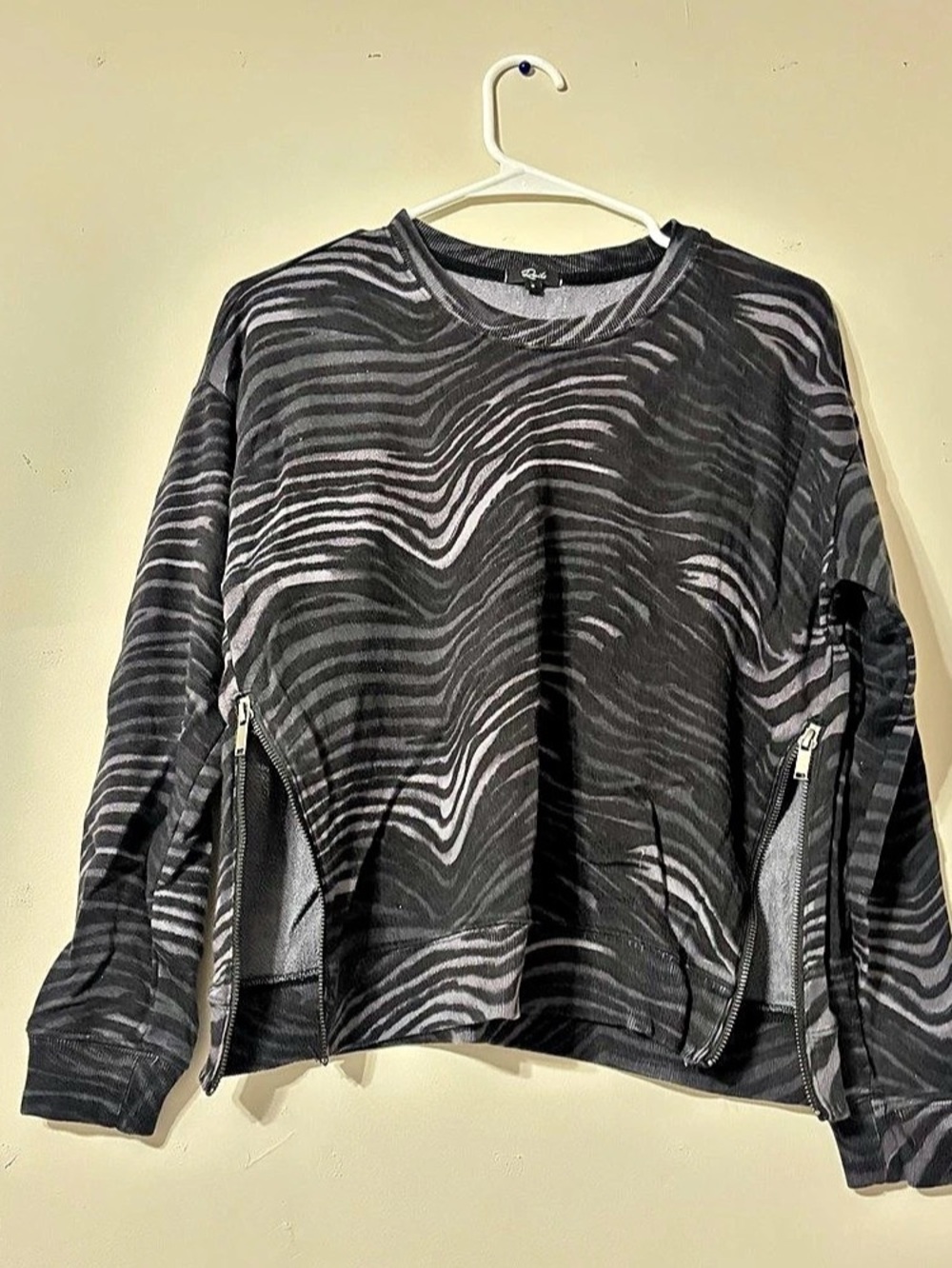 Rails Marlo Charcoal Watercolor Stripes Sweatshirt Black & Gray Small